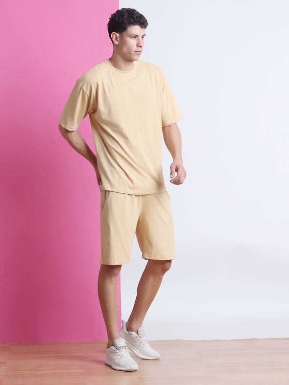 OVERSIZED T-SHIRTS + SHORTS SET