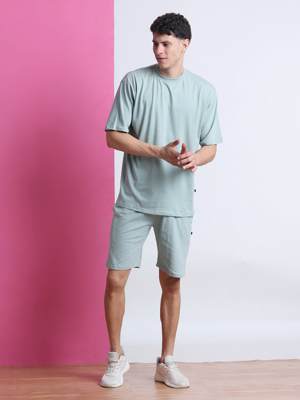 OVERSIZED T-SHIRTS + SHORTS SET