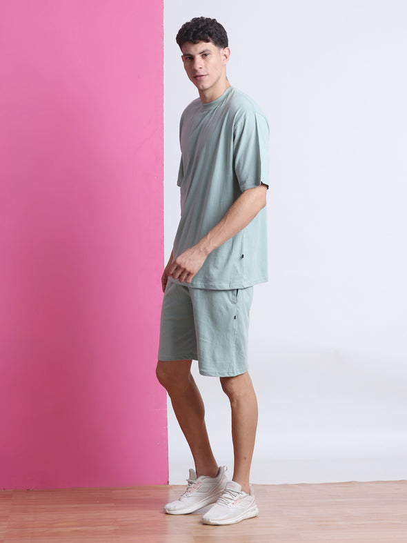 OVERSIZED T-SHIRTS + SHORTS SET