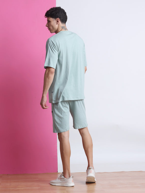 OVERSIZED T-SHIRTS + SHORTS SET