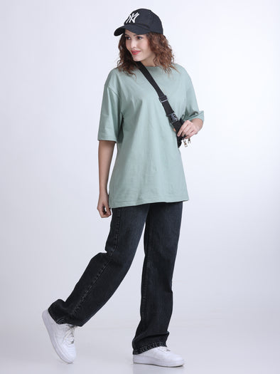 Oversized Solid T-Shirt PISTA